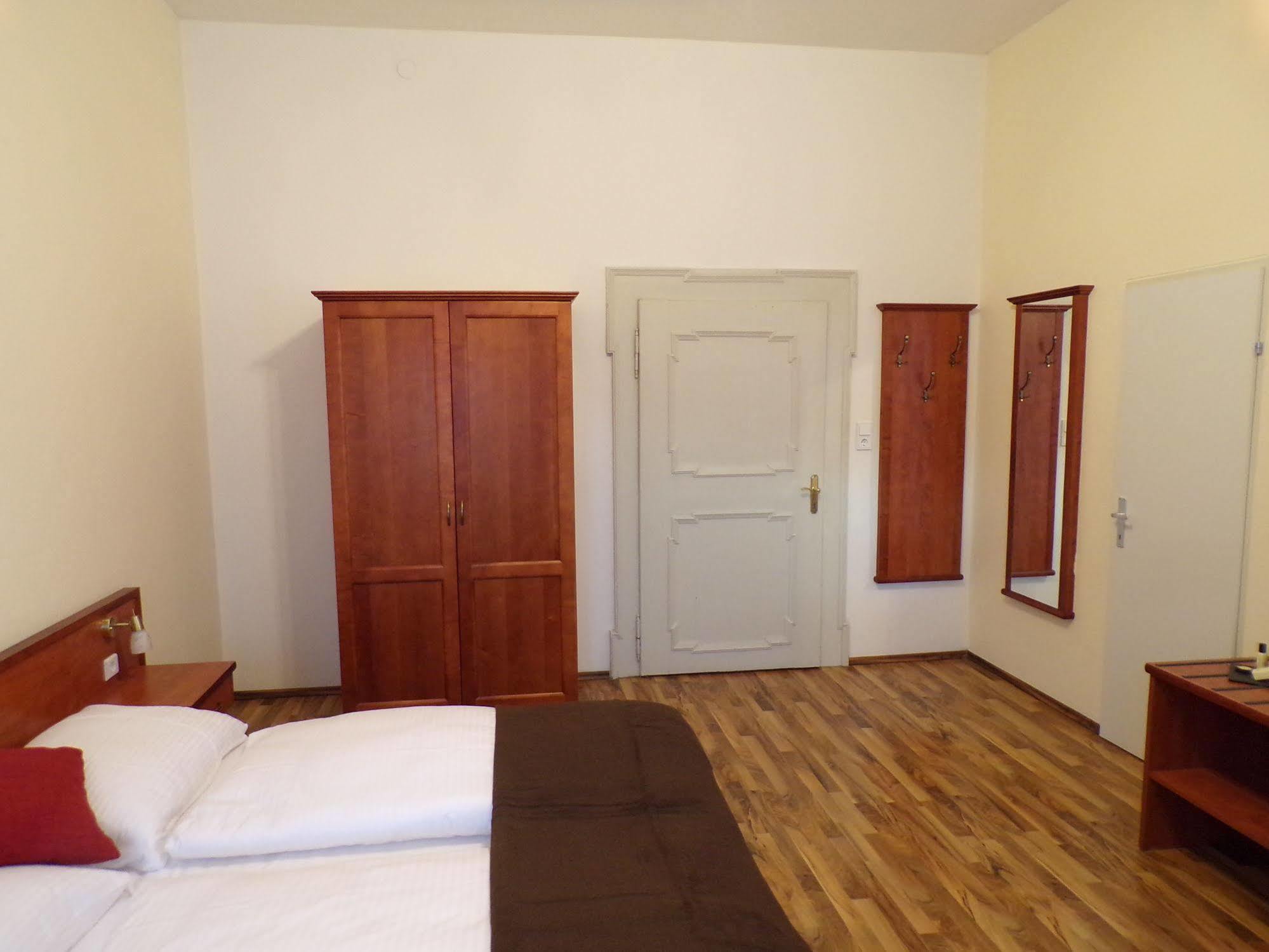 Gaestehaus Residenz Lapeiner Portschach am Woerthersee Ngoại thất bức ảnh