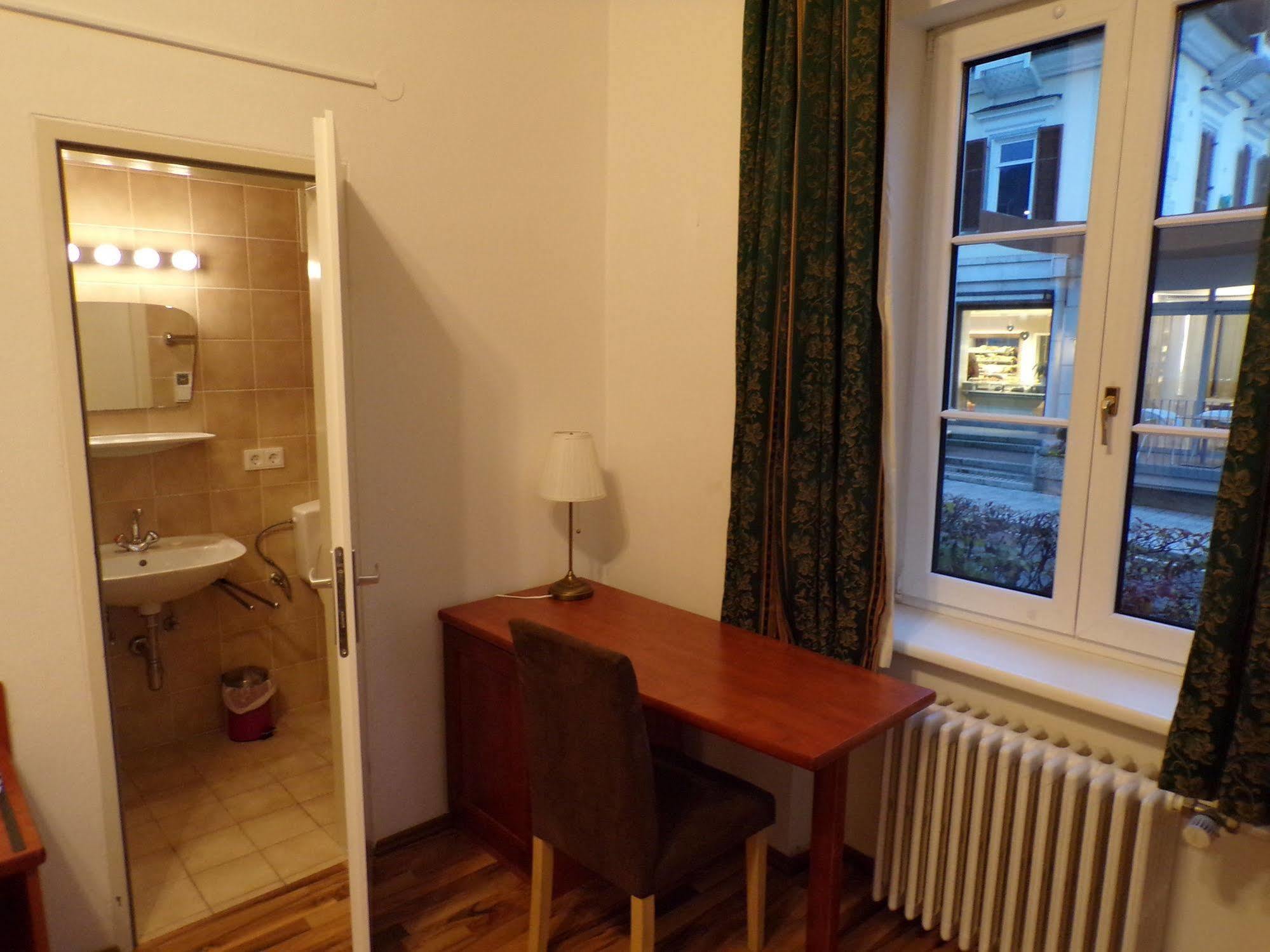 Gaestehaus Residenz Lapeiner Portschach am Woerthersee Ngoại thất bức ảnh